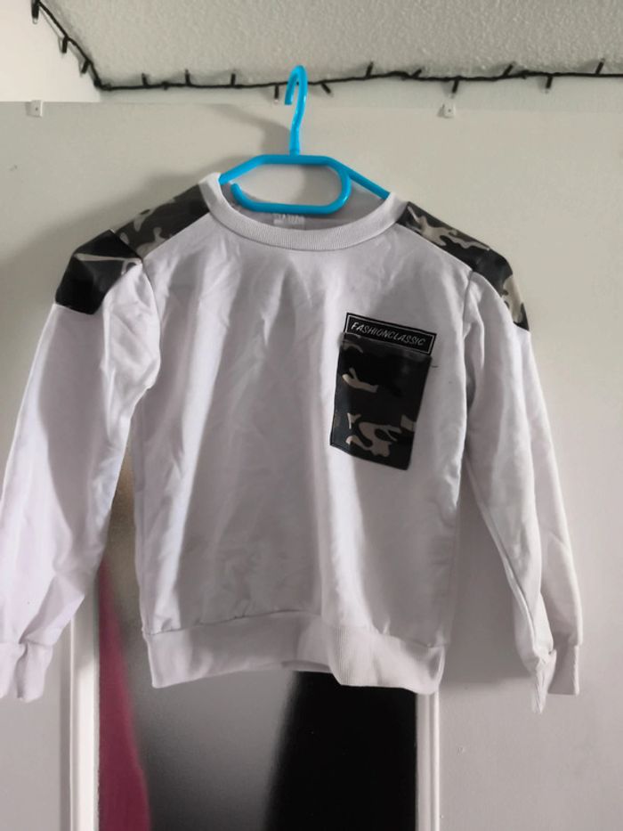 Sweat leger 10ans A110