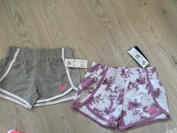 Lot shorts Reebok Taille 9 10 ans neufs