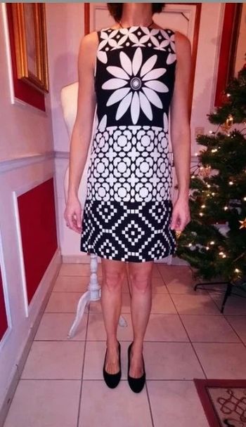 Robe desigual t 36 neuve