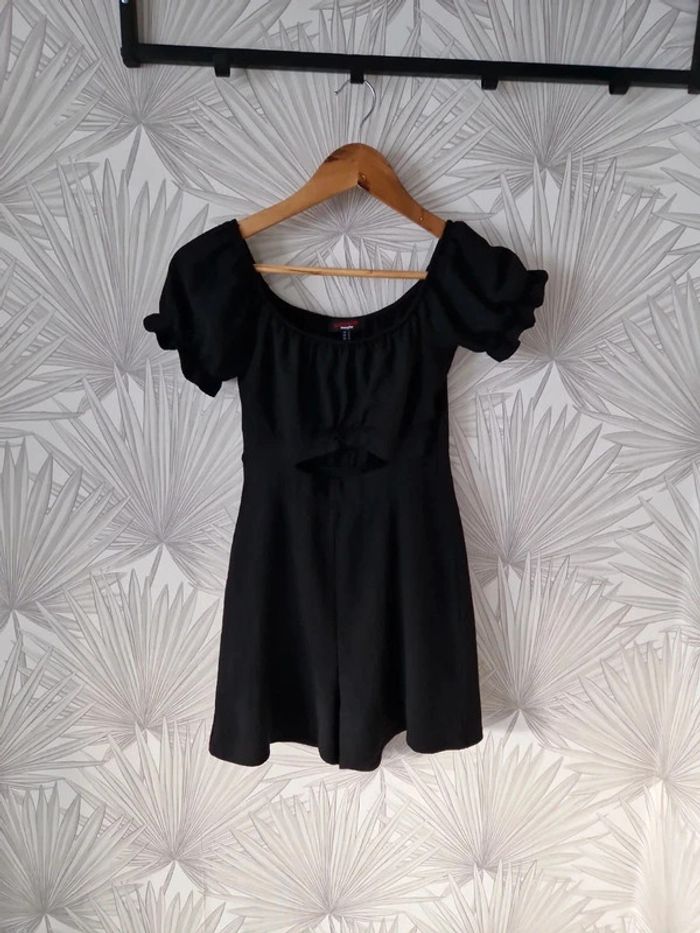 Jolie combi short Jennyfer taille 36 - photo numéro 2