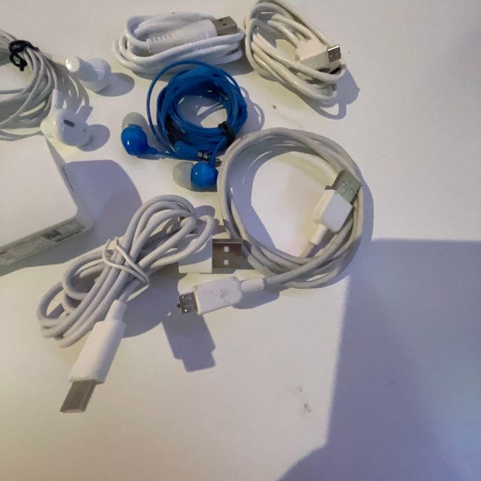 Chargeurs Câbles écouteurs - photo numéro 4