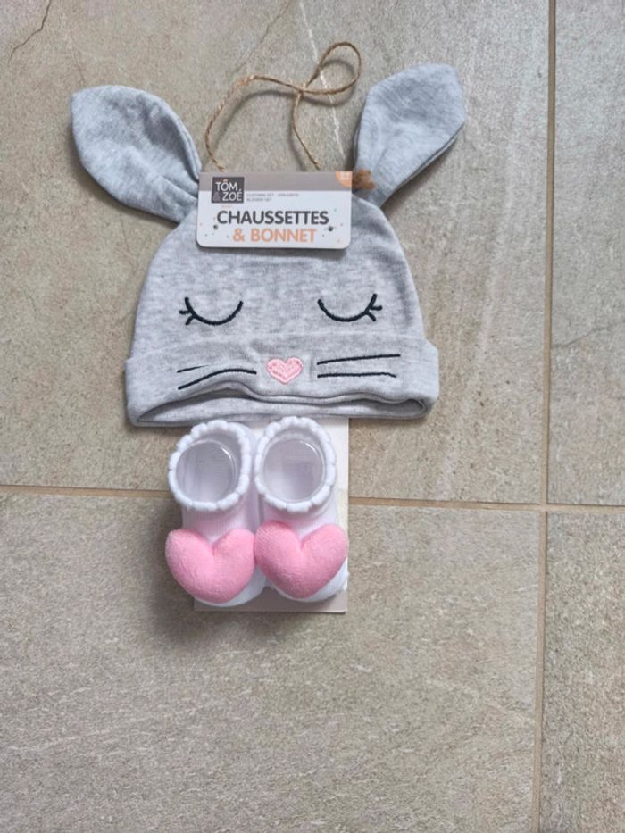 Bonnet et chaussettes 0-6 mois Tom & Zoé