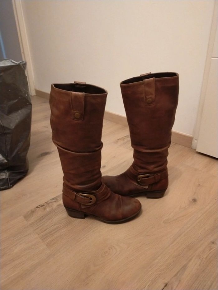 Botte marron avec boucle