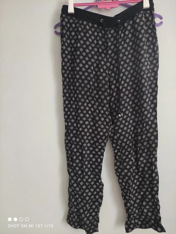 Pantalon noir et blanc fluide C& A