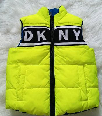 Doudoune sans manches dkny 6ans tbe 