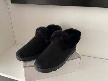 Belle Paire de Chaussons ou Boots Fashion