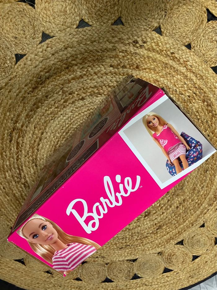 Barbie et son dressing - photo numéro 3