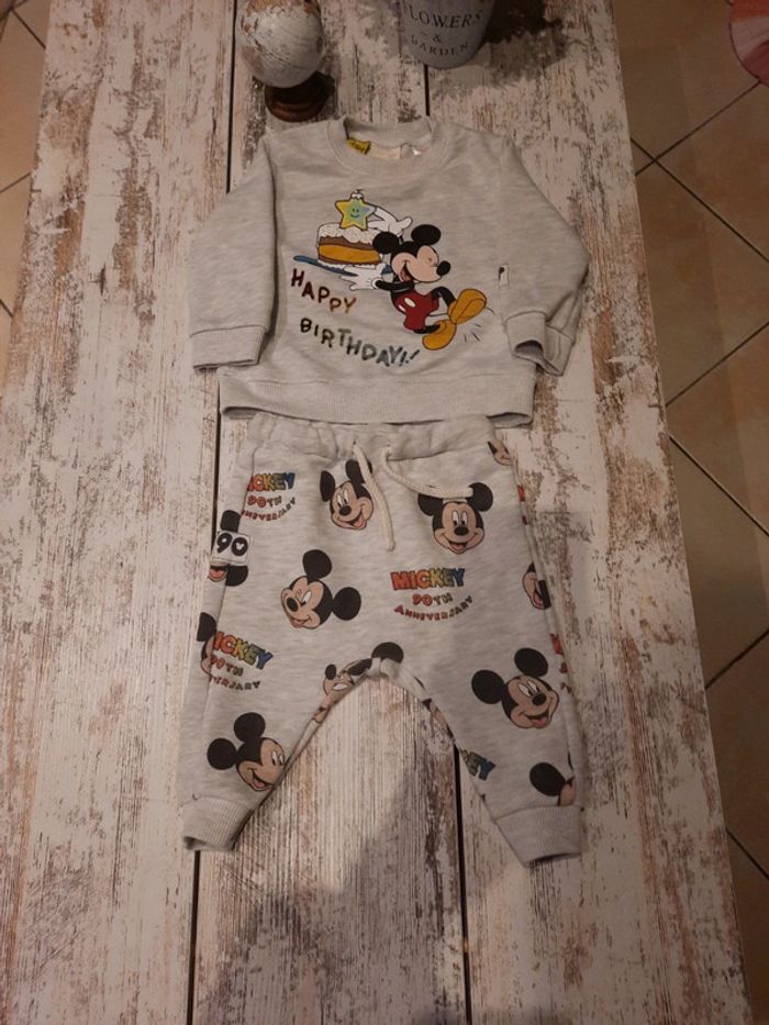 Ensemble mickey joyeux anniversaire