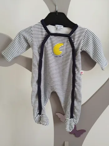 Pyjama à rayures bleu marine et blanc Absorba taille 1 mois