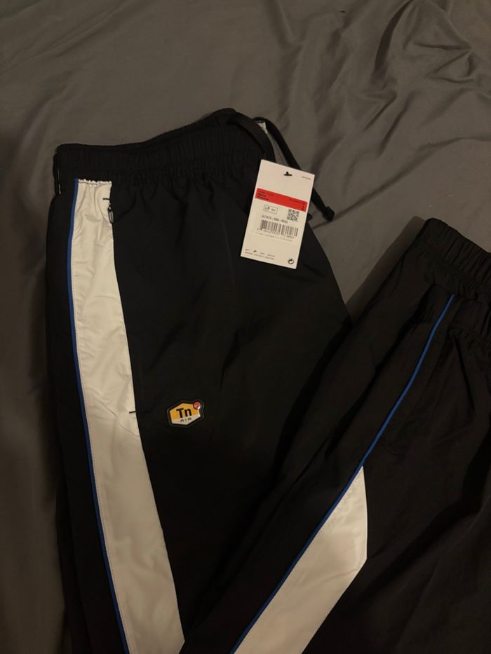 Pantalon Nike tn bleu et noir - photo numéro 3