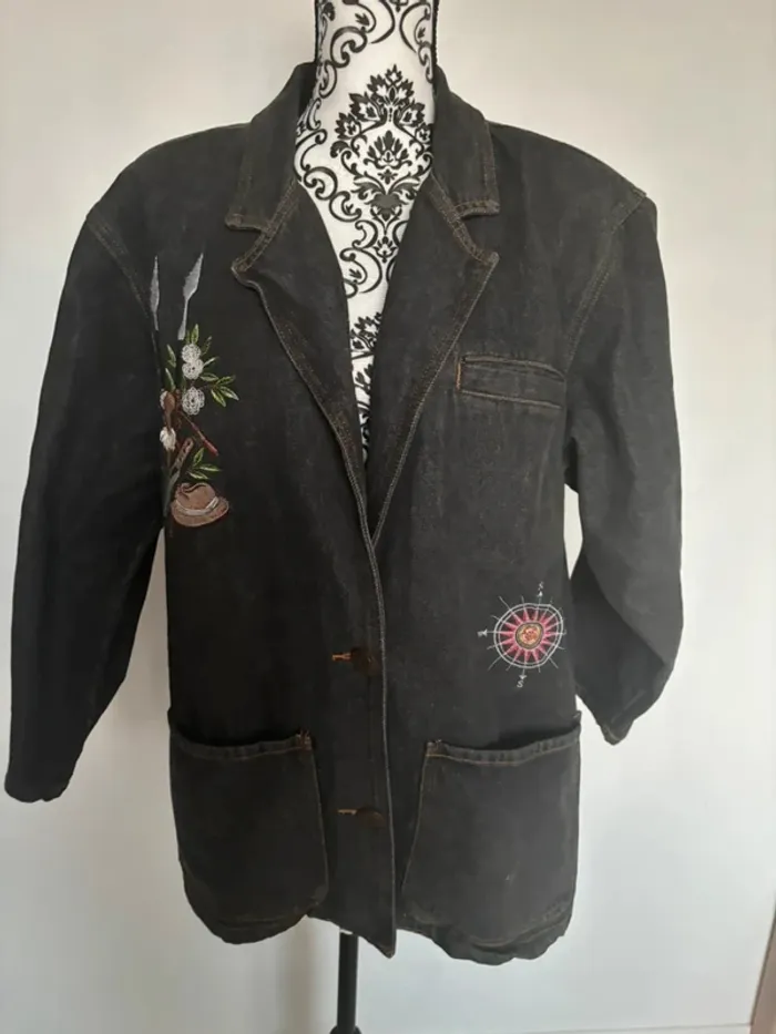Veste jeans brodées taille 42