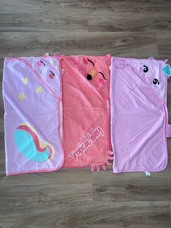 Lot de 3 capes de bain fille  lefties 