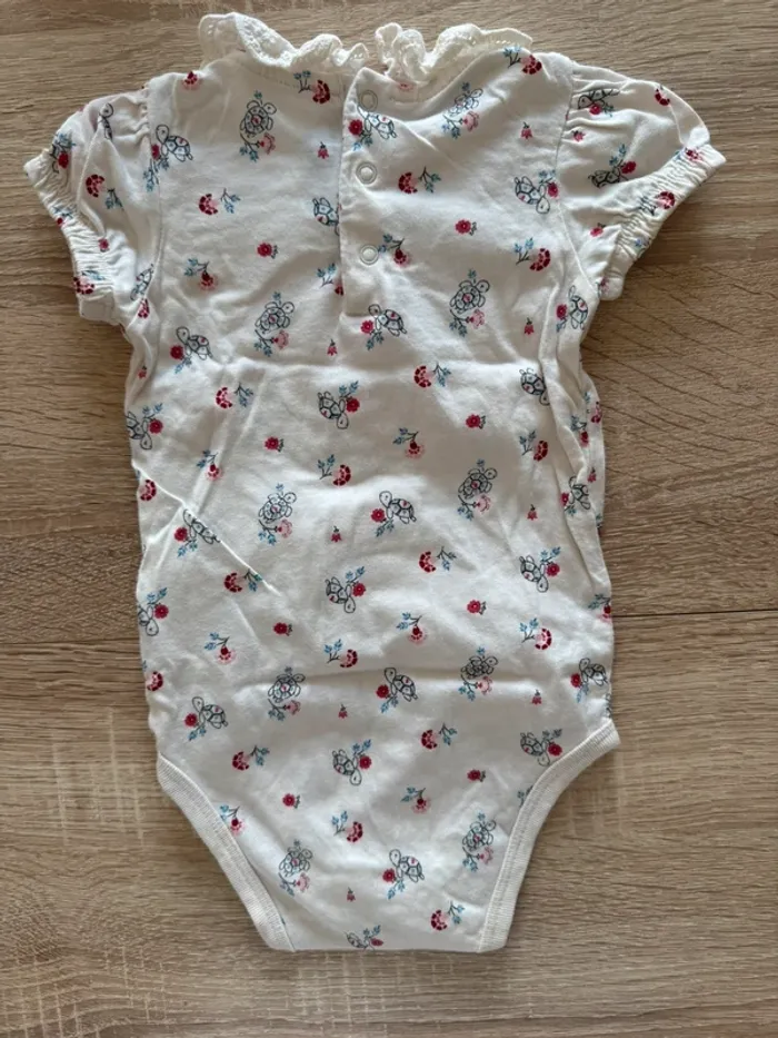 Body blanc motifs fleurs et tortues Sergent Major 12 mois BE - photo numéro 6