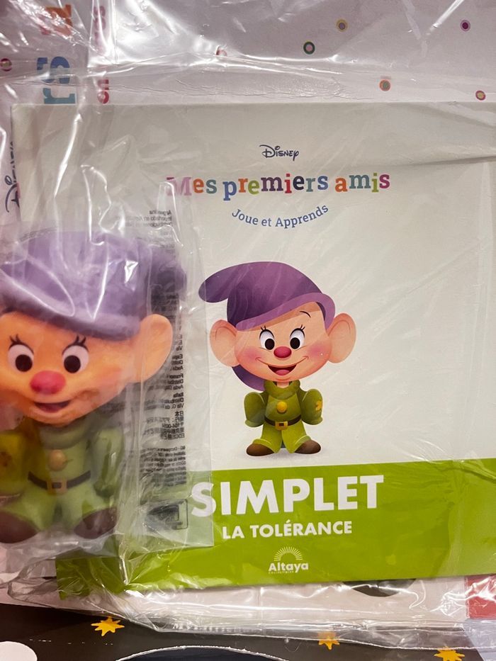Livre Disney mes premiers amis sous blister - photo numéro 3