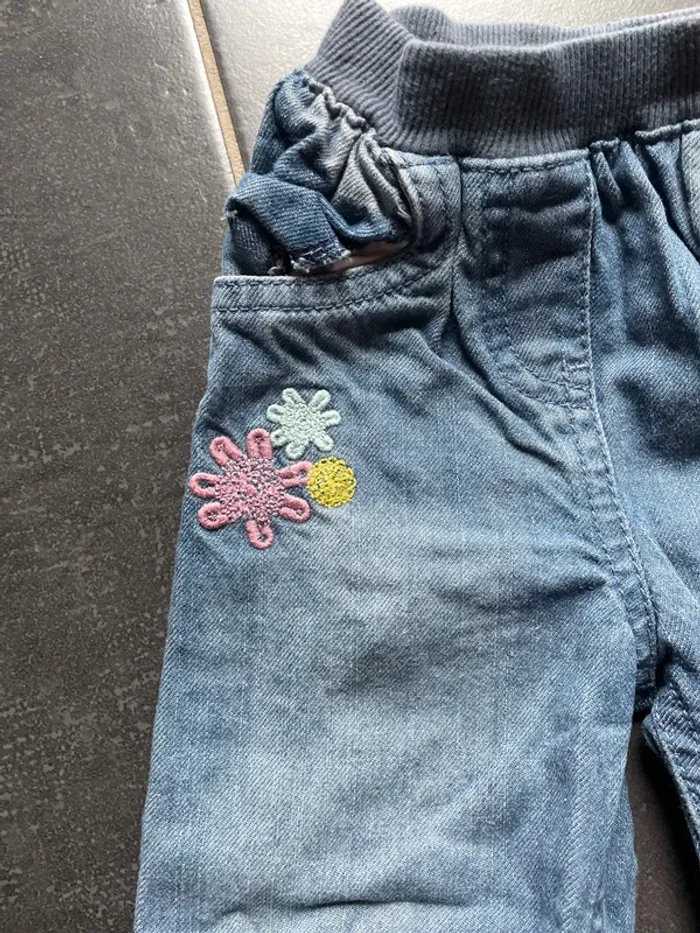 Jeans 12 mois - photo numéro 2