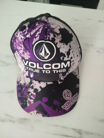 Casquette volcom
