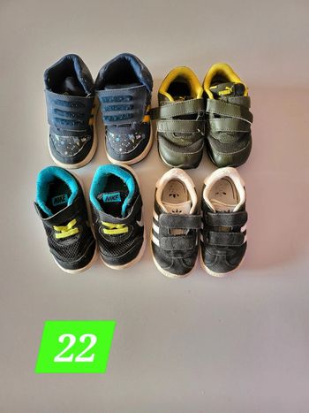 🪀 Lot de 4 paires de basket en 22 🪀