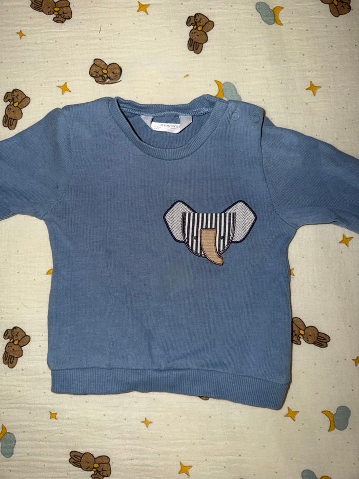 Pull   Bébé 2-4 mois - photo numéro 3