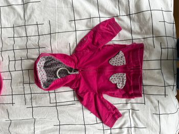 Veste a capuche rose 6 mois