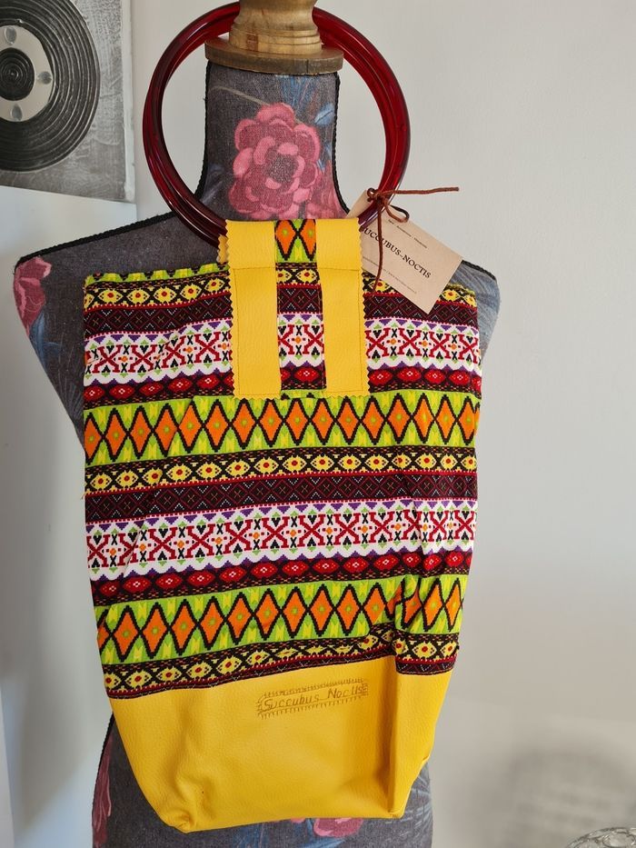 Sac en cuir très original - photo numéro 5