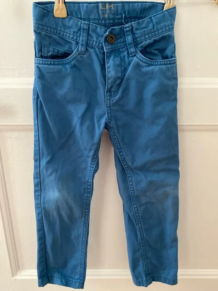 Pantalon et t-shirt - photo numéro 7