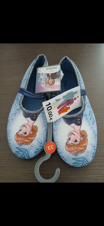 Chaussons fille Anna disney 33