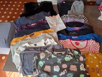 Lot fille taille 10 ans