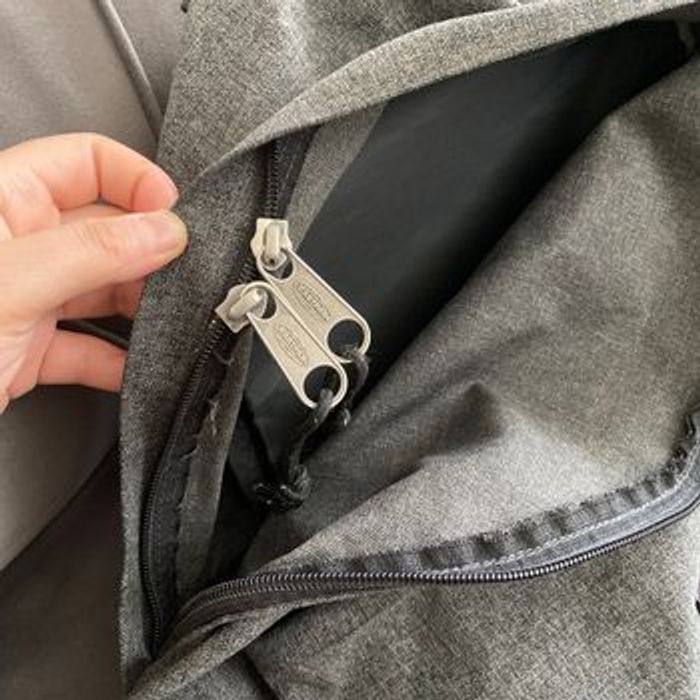 Sac eastpak fermeture à réparer - photo numéro 2