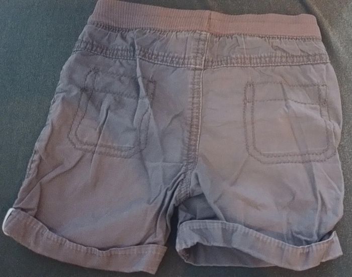 Short gris garçon - photo numéro 4