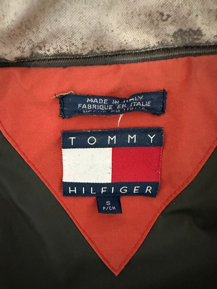 Veste Ferrari x Tommy x Marlboro - photo numéro 5