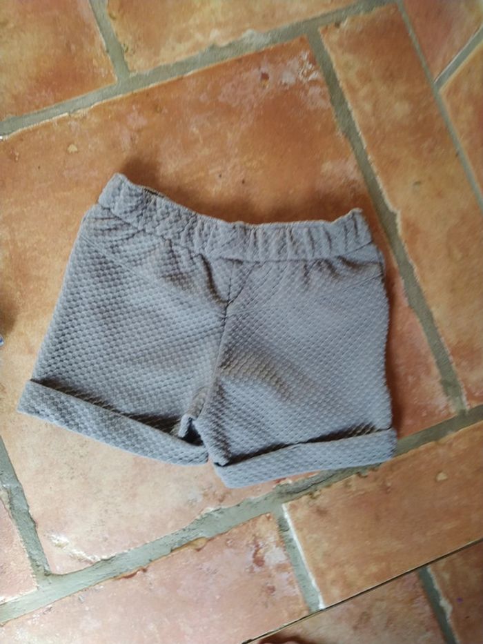 Lot de 2 shorts fille 3 ans - photo numéro 7