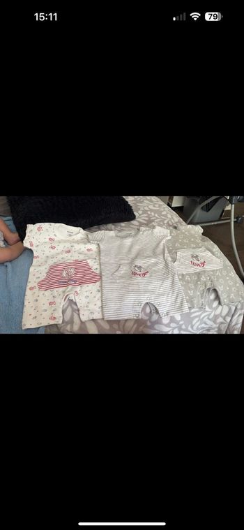 Lot 3 barboteuses mixte 1 mois neuf