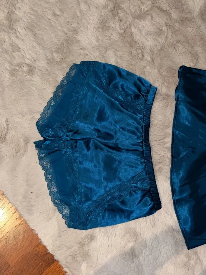 Pyjama deux pièces - photo numéro 2