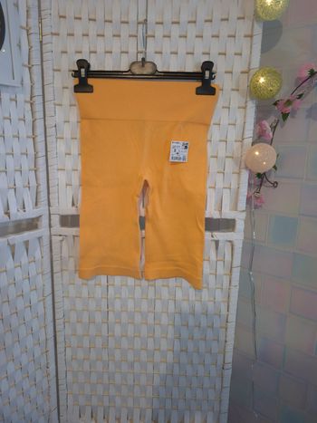 🔸joli short cycliste côtelé  Kiabi femme TS/ 36🔸