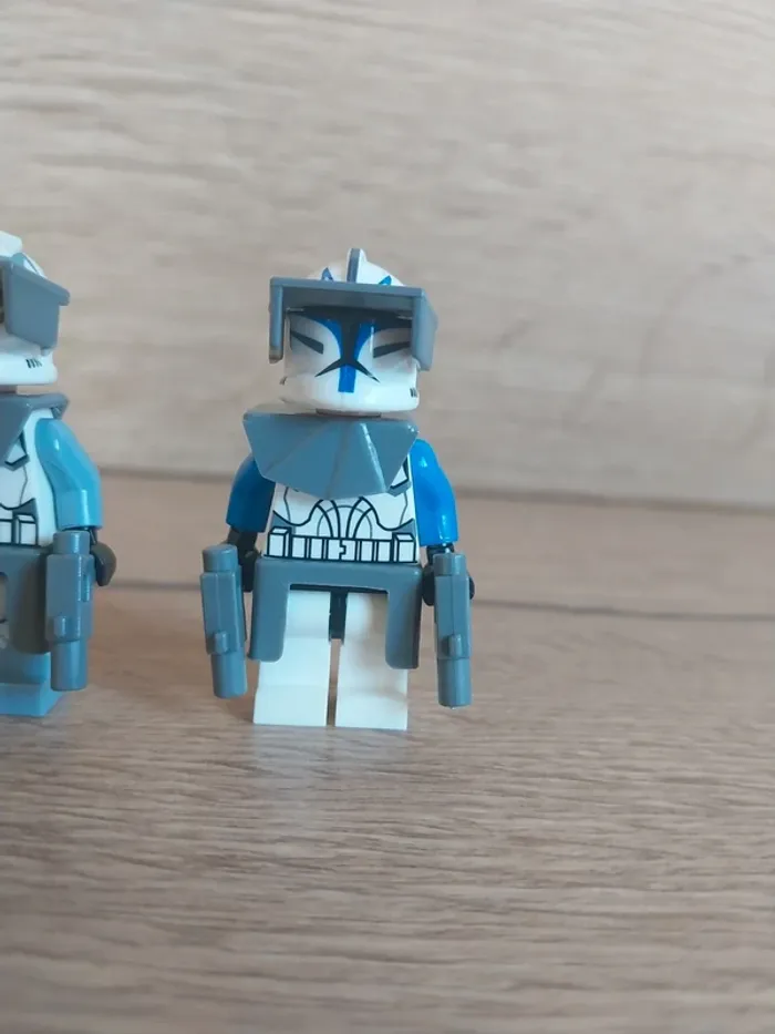 Figurines type lego Commandants Clones Wolffe Fox et Rex star wars - photo numéro 4