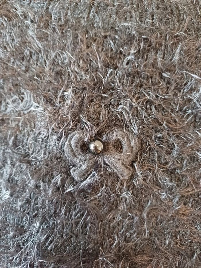 Pull noir chaud avec motif Noeuds Millénium taille S/M 36/38 - photo numéro 4