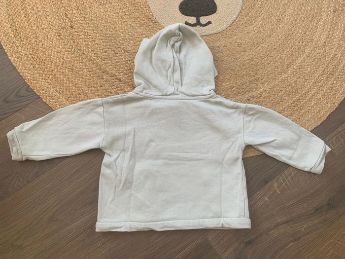 Sweat capuche molleton vert sauge Kiabi 24 mois 2 ans - photo numéro 3