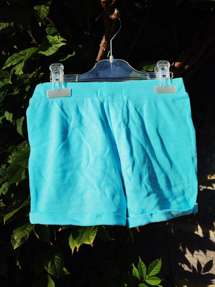 D1687 - short fille 6 ans - photo numéro 2