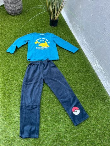 Très beau pyjama Pokémon Disney taille 8 ans