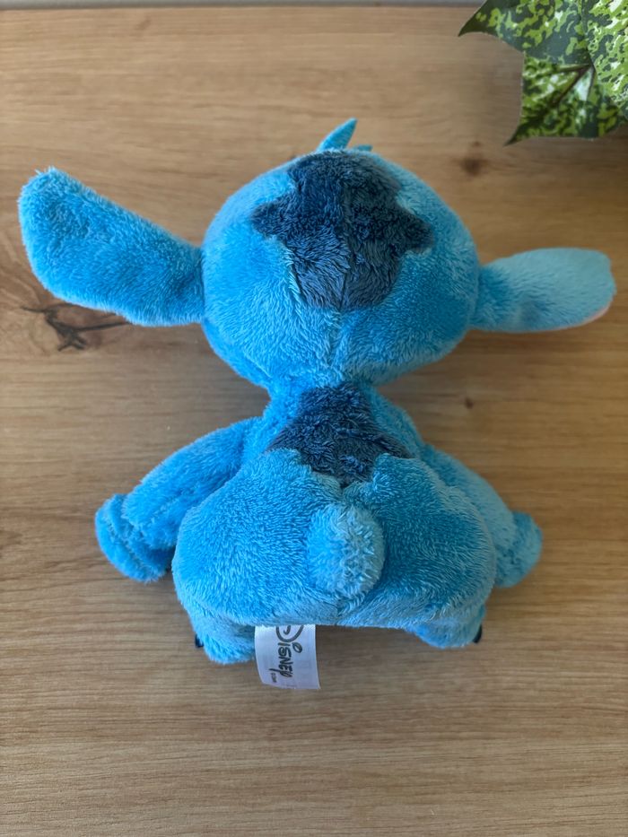 Doudou peluche Lilo et stitch assis Disney - photo numéro 3