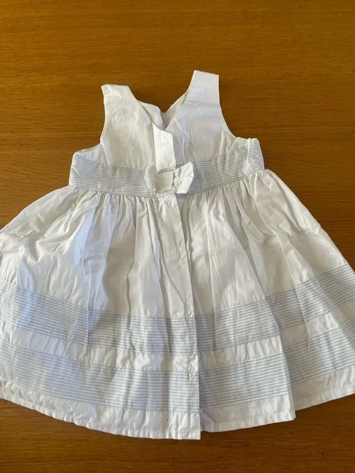 Robe blanche 12 mois sergent major - photo numéro 3