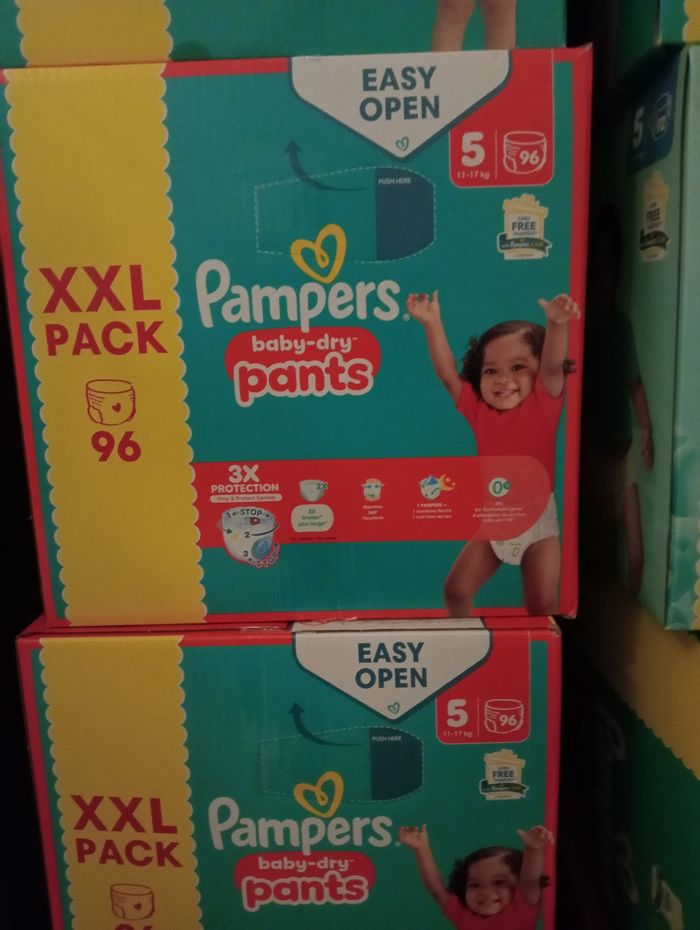 Couches   Pampers  pants et normals différentes taille de 2 a 8 - photo numéro 7
