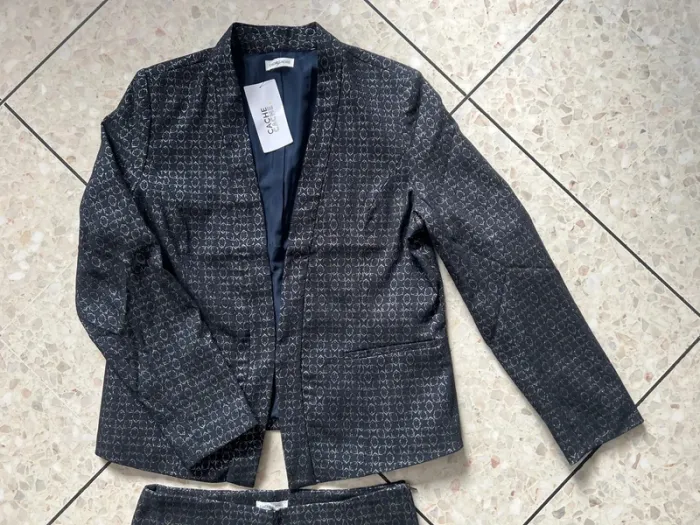 SOLDE Blazer taille 44 . Cache cache - neuf