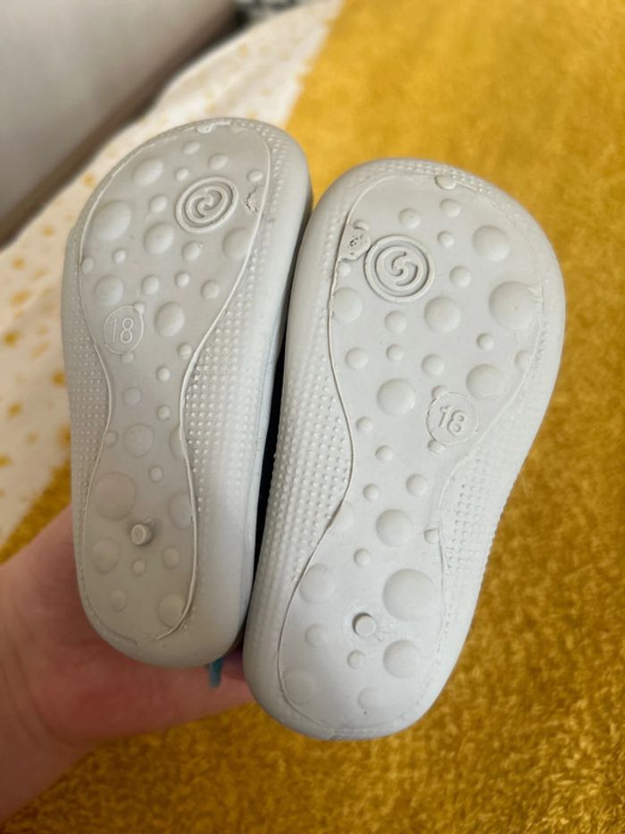 Chaussons bébé - photo numéro 3