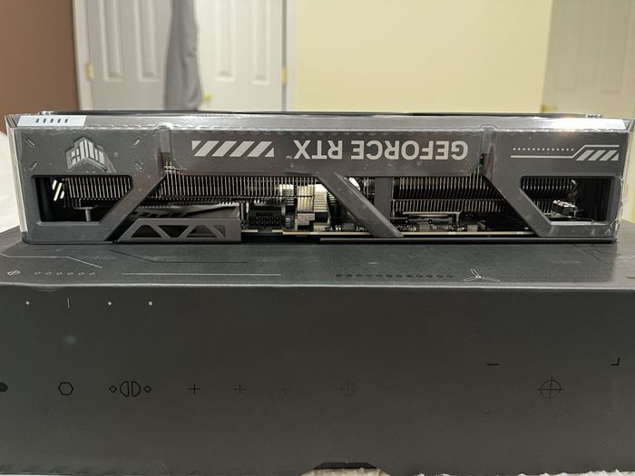 Carte graphique gaming ASUS TUF Gaming GeForce RTX ™ 5080 16 Go GDDR7 OC Edition - photo numéro 3