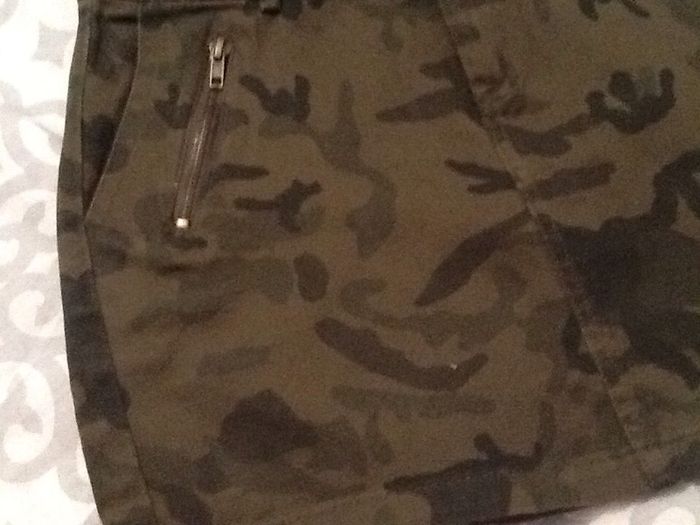 Jupe courte - photo numéro 2