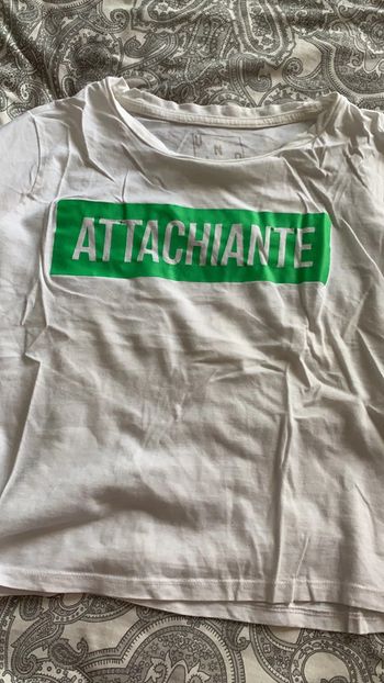 Haut attachiante