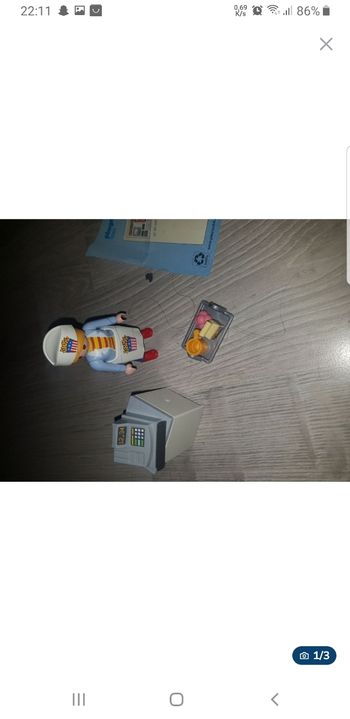 Serveuse avec caisse playmobil