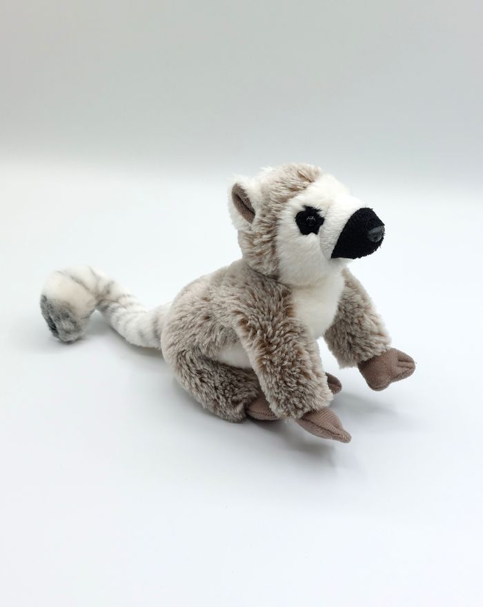Petite peluche doudou lémurien beige chiné blanc NATURE PLANET longueur 21 cm - photo numéro 4