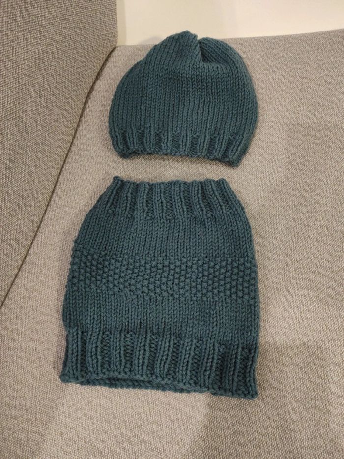 Ensemble bonnet tour de cou